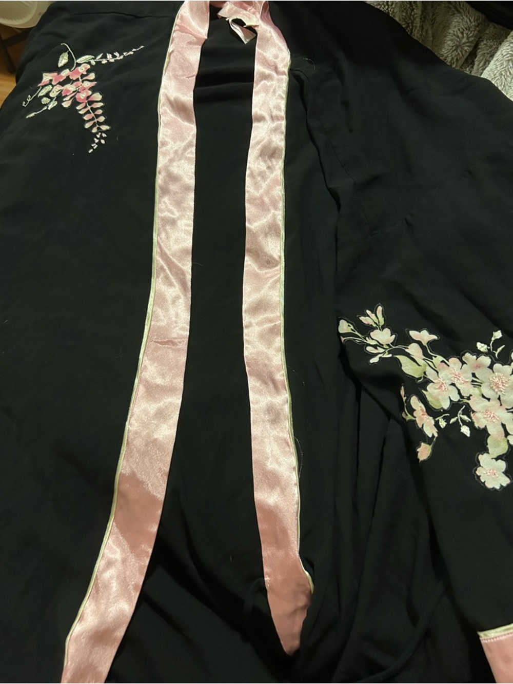 Oscar De La Renta black & pink silk robe